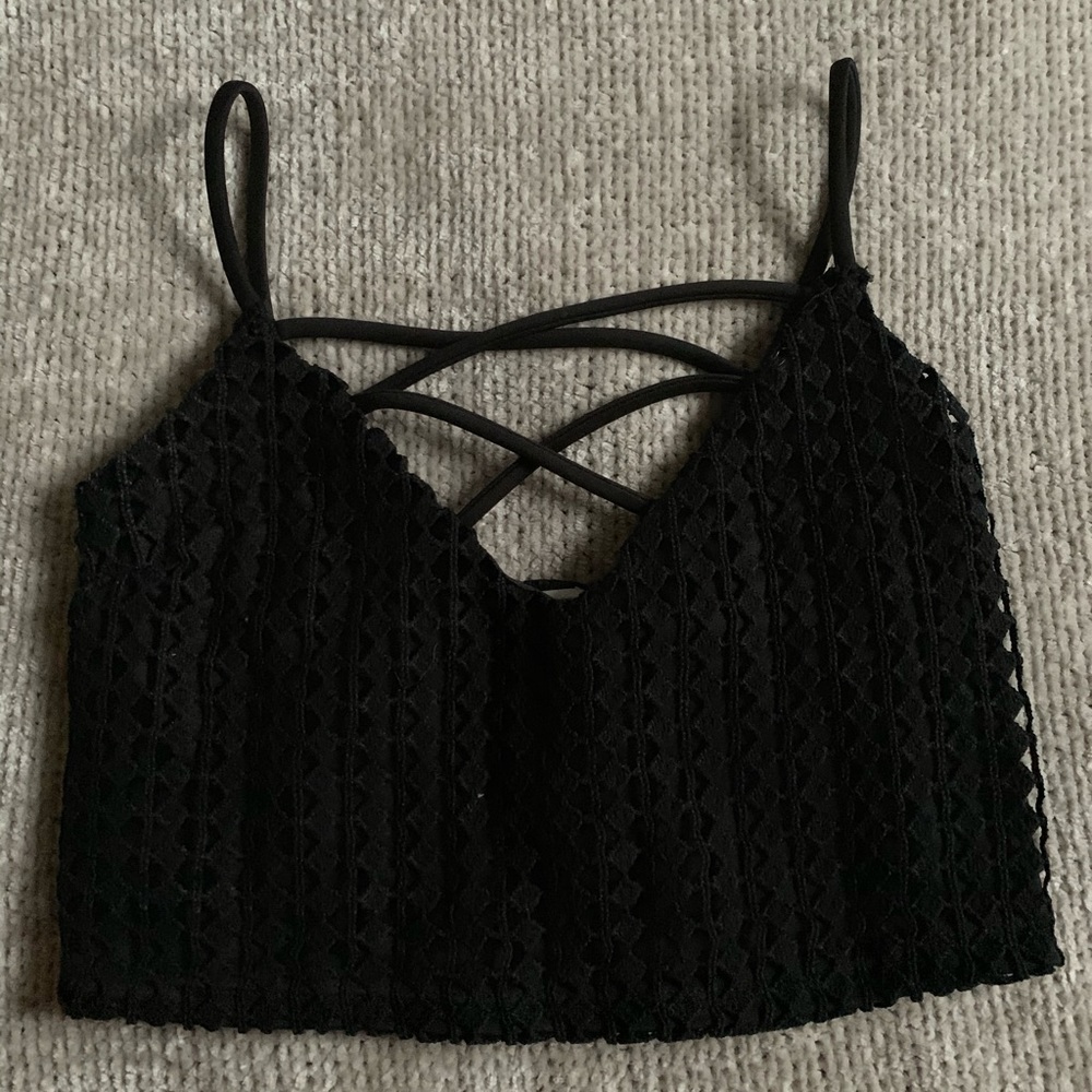 🦋black lacy cropped tank🦋